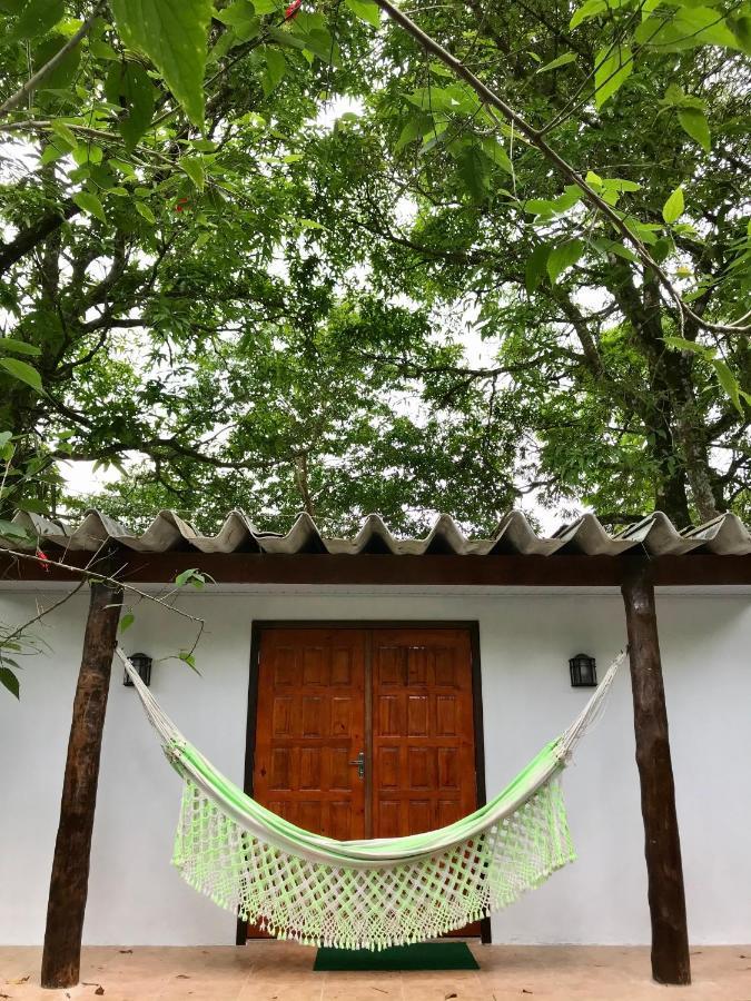 Casa A Beira Do Rio Jaguareguava Na Mata Atlantica Em Bertioga Sp Villa Exterior photo